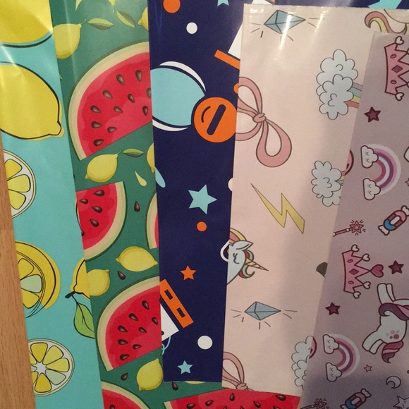 Meet your Posher, Meghan - Picture 2 of 2